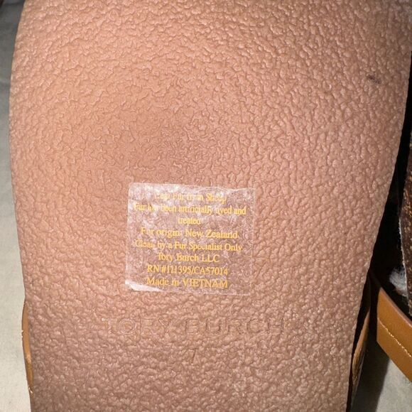 Tory Burch Miller cloud shearling carmel Slip-Oncorn/buttermilk sandals Size 7 - Picture 13 of 13